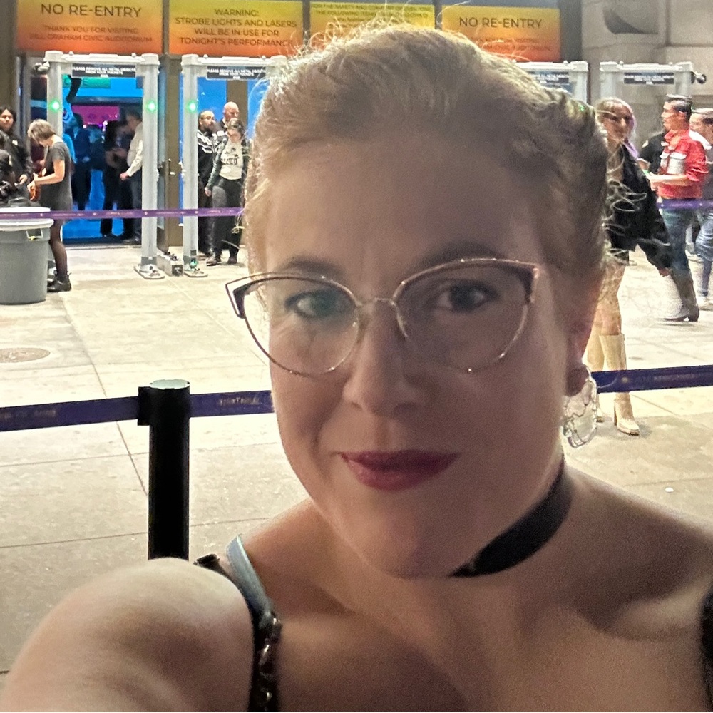 Meet your Posher, Sarah
